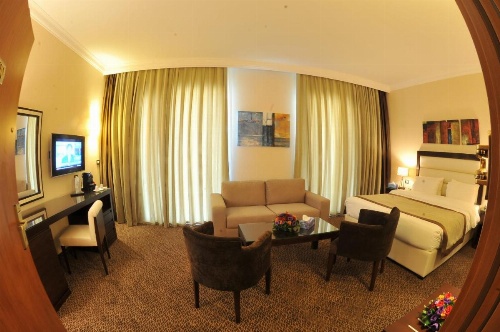 Lancaster Raouche Hotel image 12